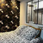 Cosy 1-Bedroom Arc De Triomphe