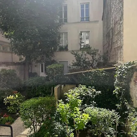 Cosy 1-bedroom Arc De Triomphe Apartment